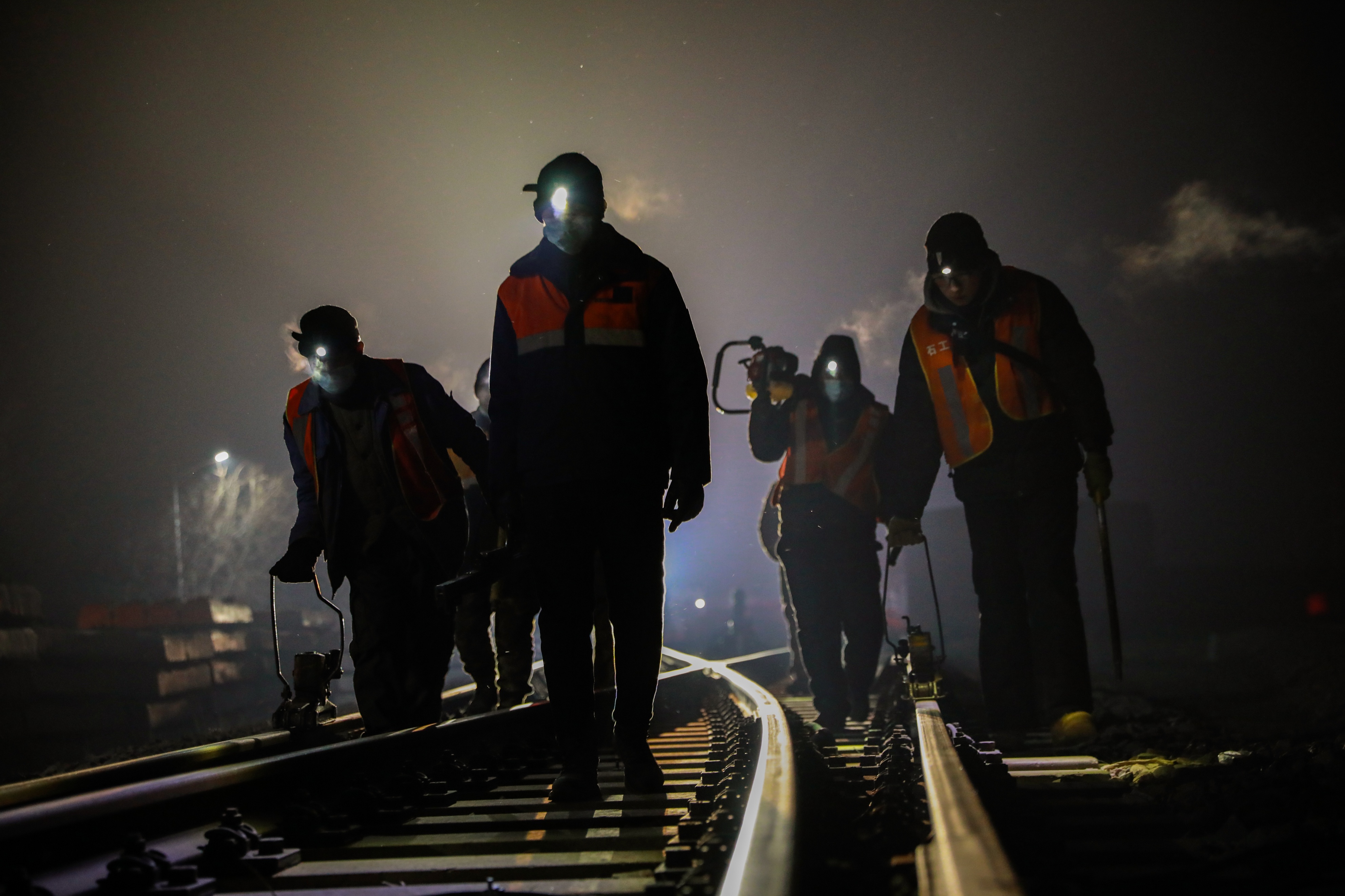 如何进铁路上班？怎么选择铁路工作？原来去铁路上班，也有潜规则