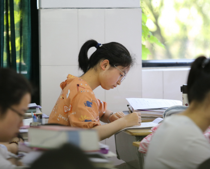 2022年高考预估人数新鲜出炉，河南省持续走高，东三省却不增反降