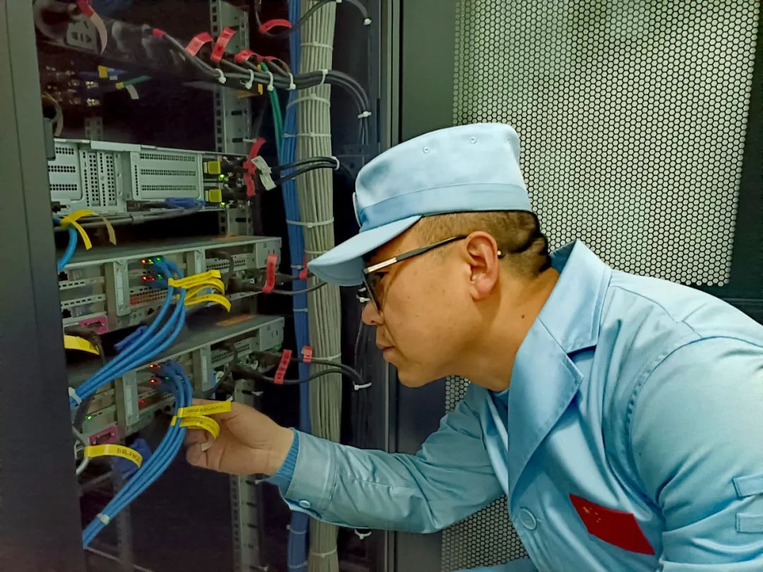 操桨银河揽星辰，逐梦寰宇向苍穹『最美航天人』