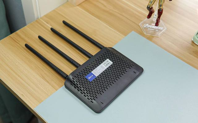 不用拉网线，插电就有网，1G一分钱，全国通用，蒲公英4G路由器