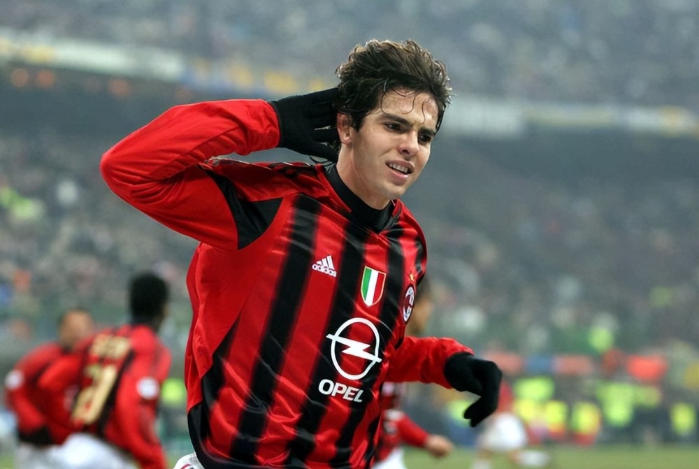 卡卡为什么没有踢世界杯（曾力压C罗和梅西的卡卡，不沉迷于酒色，却为何早早衰落？）