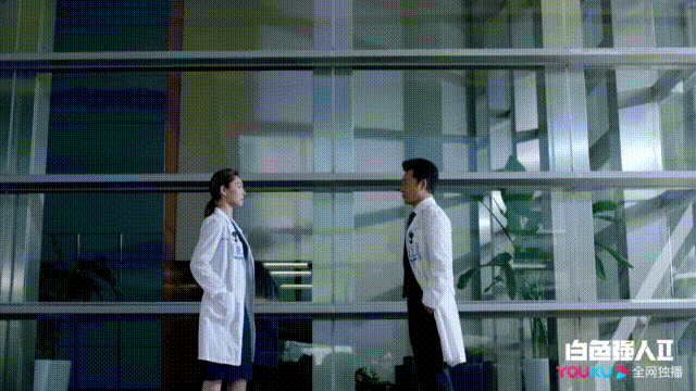 《白色强人2》今晚开播，三视帝两视后坐镇，真正的港剧王牌来了