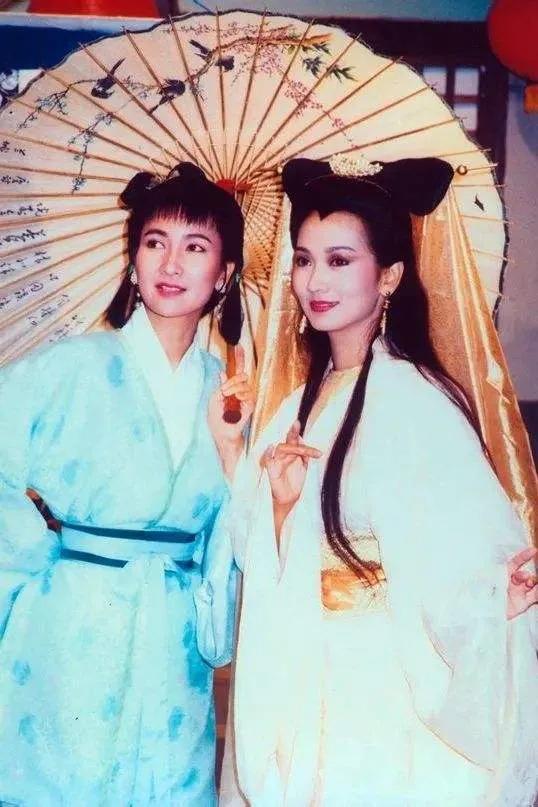 "白娘子"与"小青",两人在戏外差距这么大,陈美琪真的太苦了
