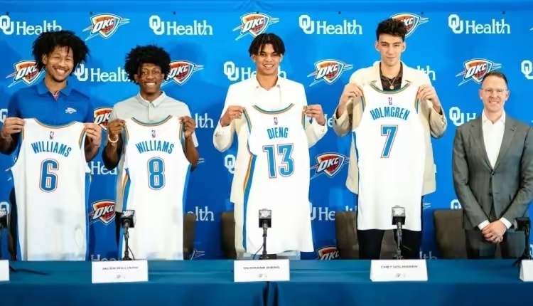 nba为什么要裁人(NBA一夜6签约2裁人！两队退出杜兰特争夺，欧文去湖人交易或告吹)