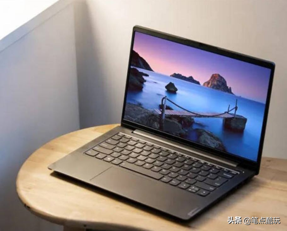 2022年学生必备五大件选购攻略·篇二：哪些笔记本电脑值得选？