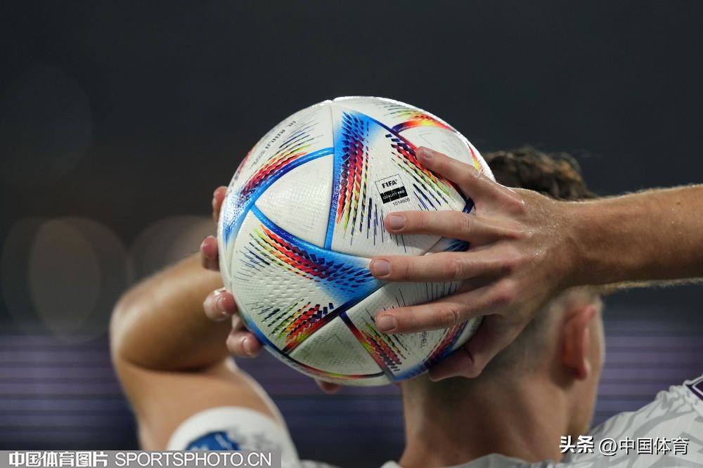 阿根廷球队图片（「图集」卡塔尔世界杯C组第三轮 阿根廷2比0波兰 小组头名晋级16强）