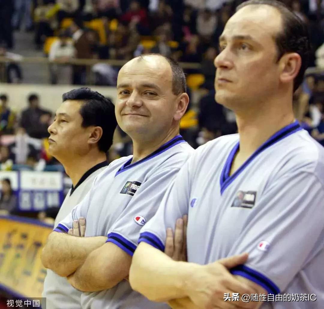 nba为什么不可以惹裁判（要判罚尺度“与国际接轨”，那为什么CBA不干脆请洋裁判执法？）