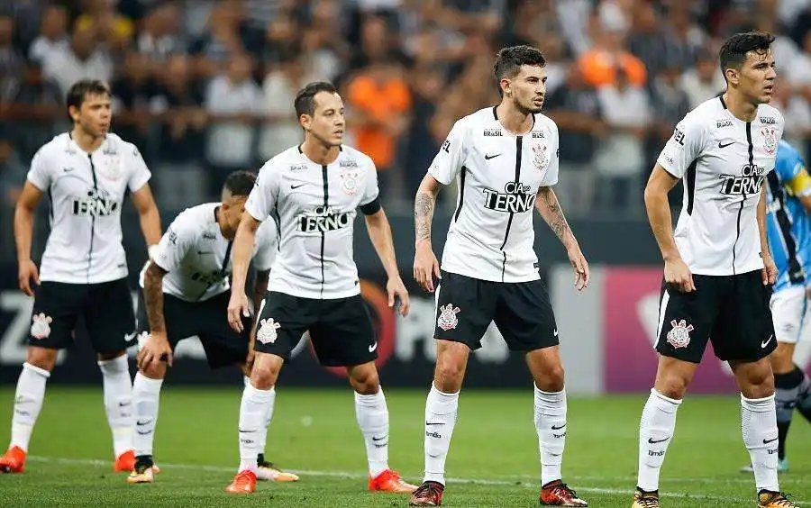 巴甲科林蒂安VS弗鲁米嫩塞前瞻（巴甲前瞻：弗鲁米嫩塞VS科林蒂安，尤文图德VS 米内罗竞技）