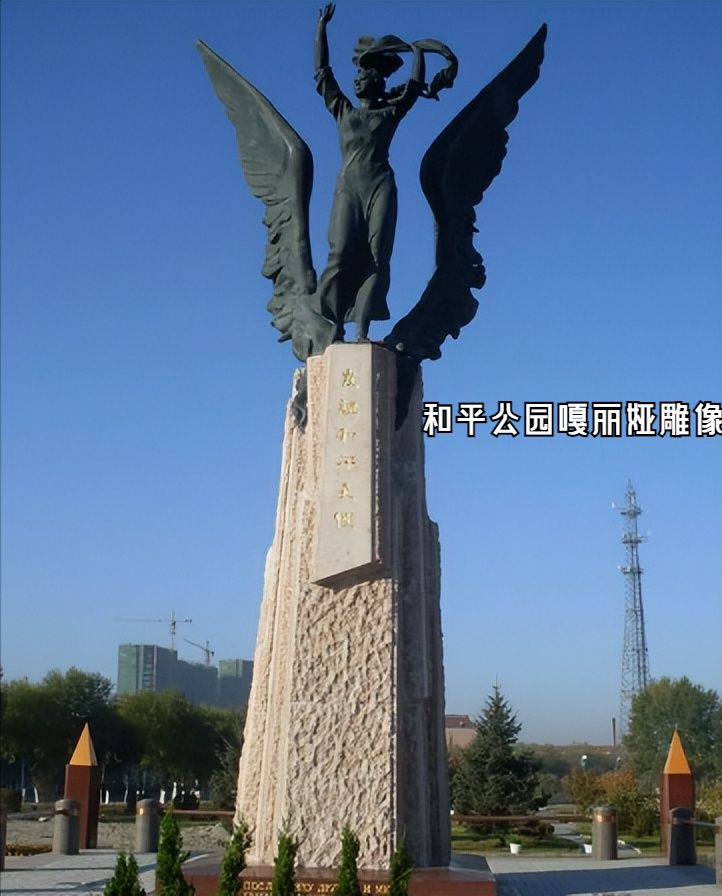 17岁混血少女劝降日军，却被拖入军事要塞，最终只留下一块头巾