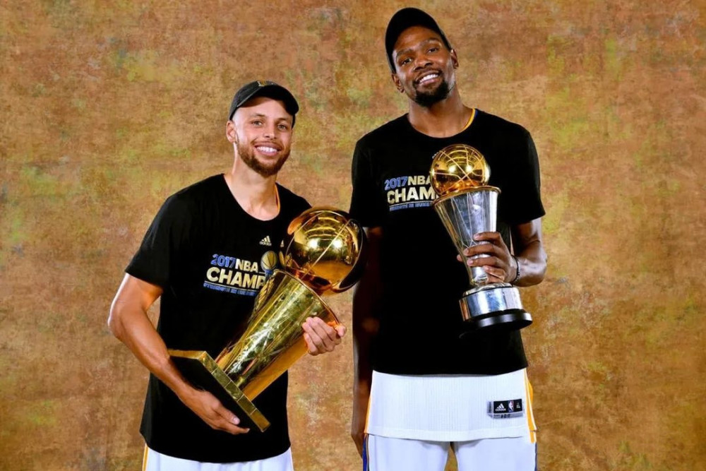 nba双mvp有哪些（NBA有哪些巅峰期MVP级别巨星报团？哪几对组合最终顺利夺冠？）