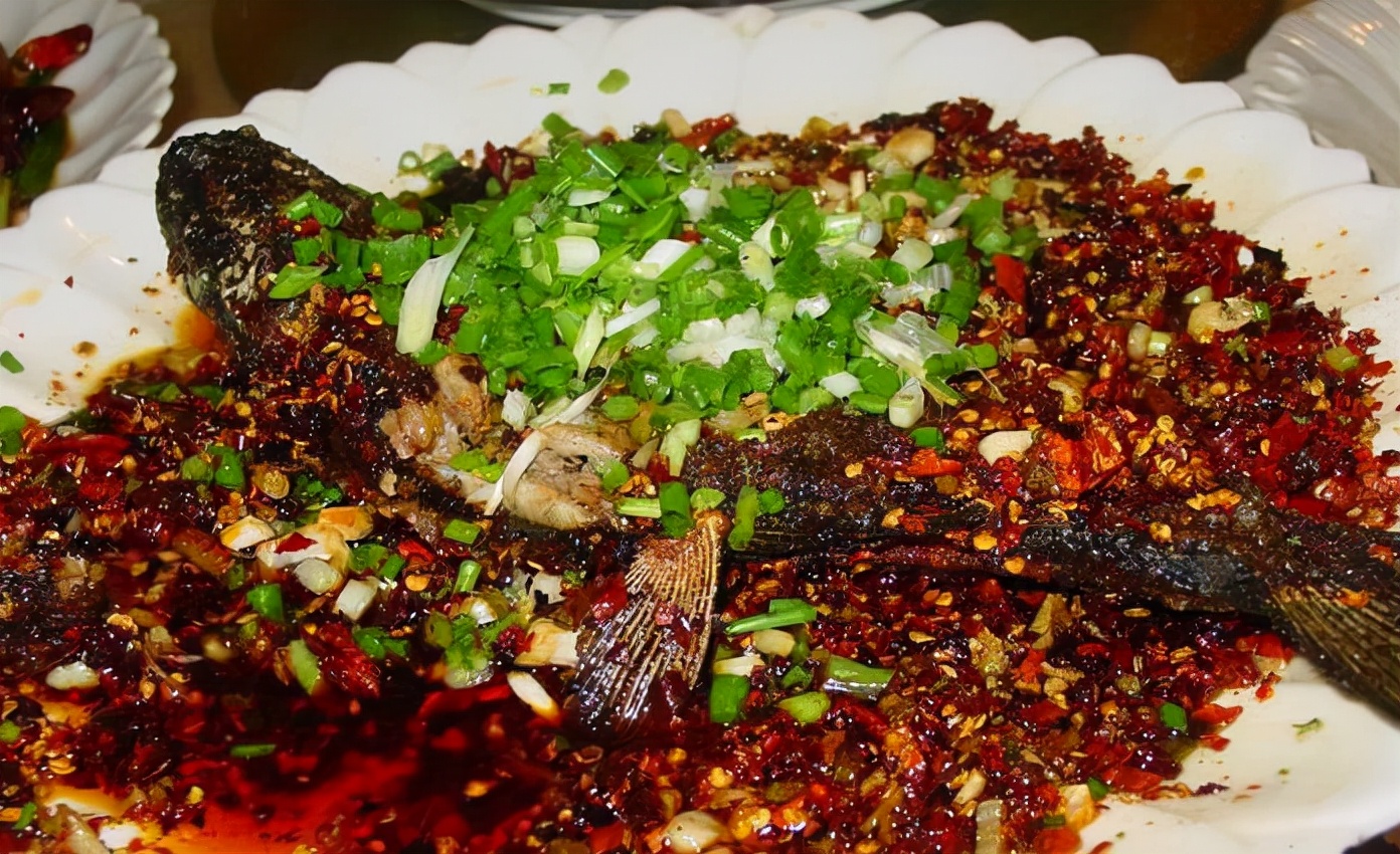 四川豆鼓鱼的做法(超简单的豆豉鱼四川做法)