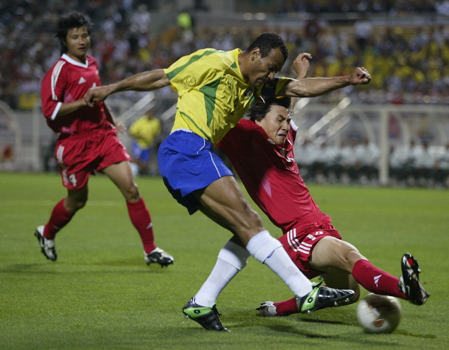 20年前今天国足世界杯PK巴西男足，这些经典瞬间+球员你还记得吗