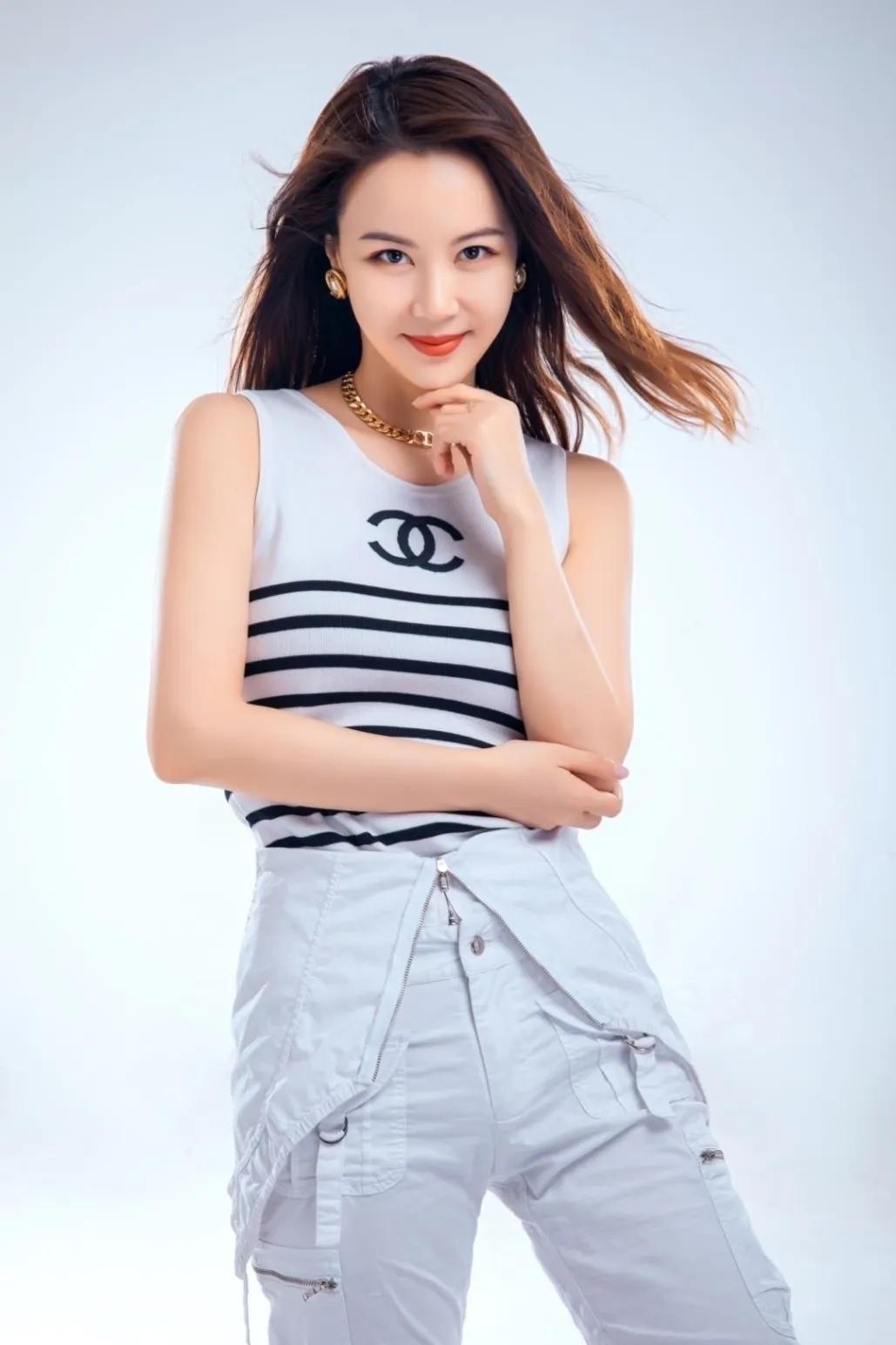 徐熙颜(徐熙颜——写真集)