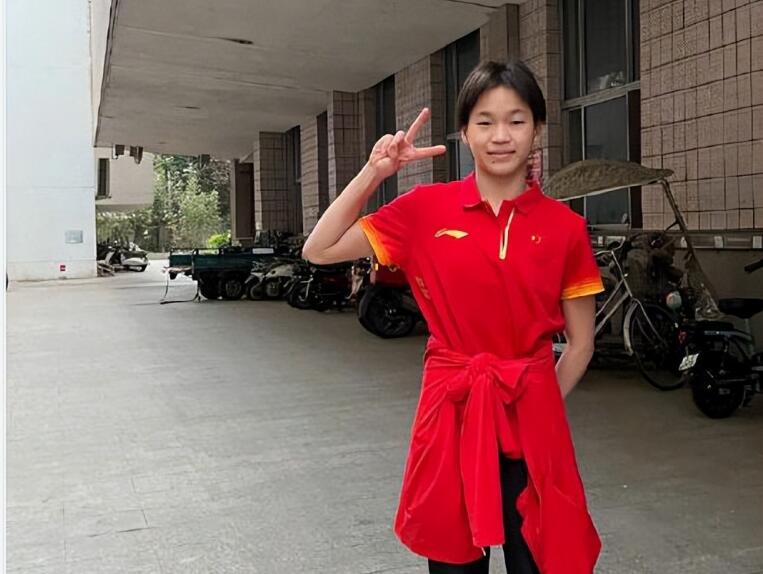 真拼！全红婵最新苦练曝光：肉眼可见长高，锅盖头发型又抢镜了