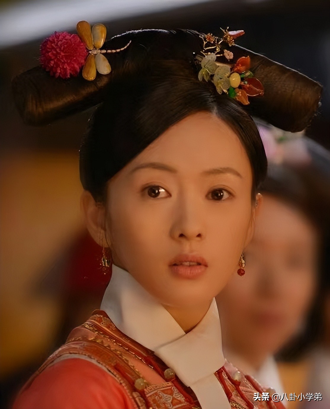 明明长着一张相似的脸，一个洋气一个“土气”，颜值差距太大了