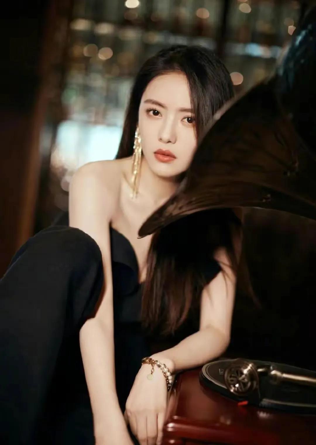 高圆圆、古力娜扎、蔡文静美图大赏，微微一笑很倾城