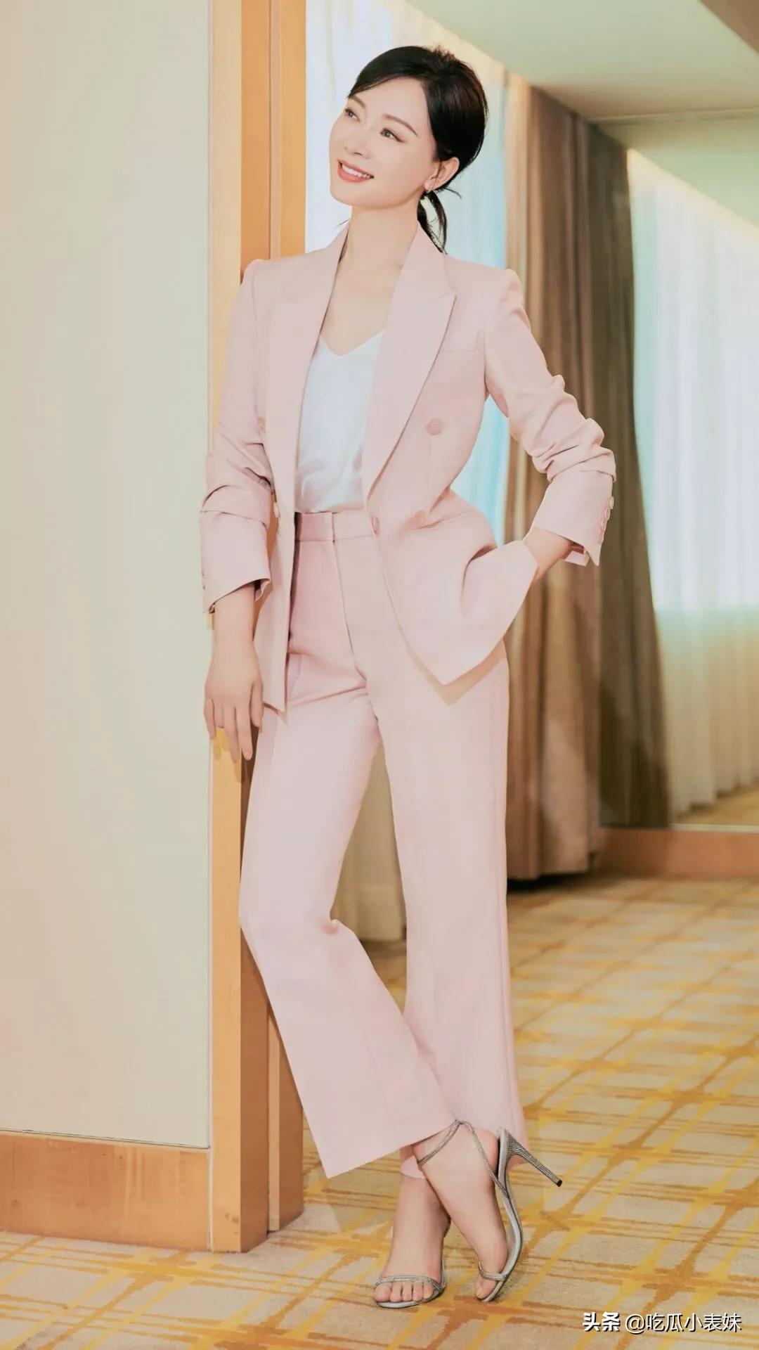 陈数，女人味十足，网友：我心动了