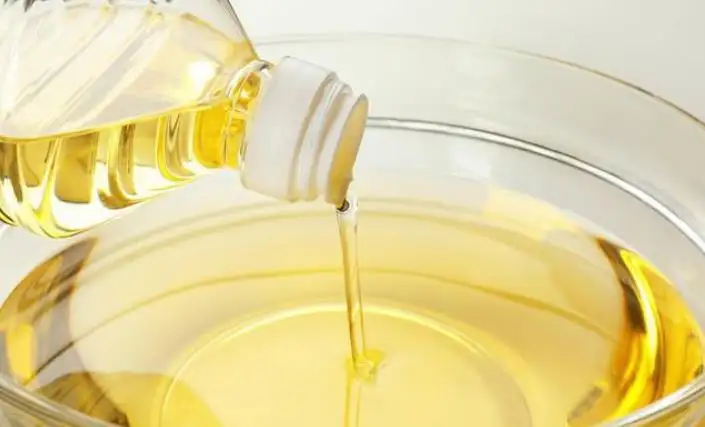 大豆油危害最大？花生油、菜籽油、橄榄油、玉米油，哪种更健康？