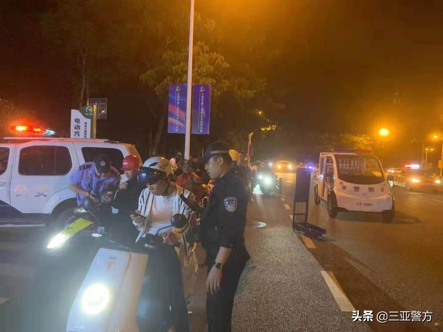 一男子路遇三亚吉阳警方推广国家反诈中心APP 手脚发抖 一查竟是吸毒人员