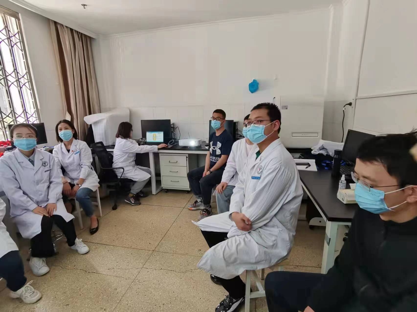 瞭望骨关节炎治疗新前沿 转化医学中心开展集中业务学习