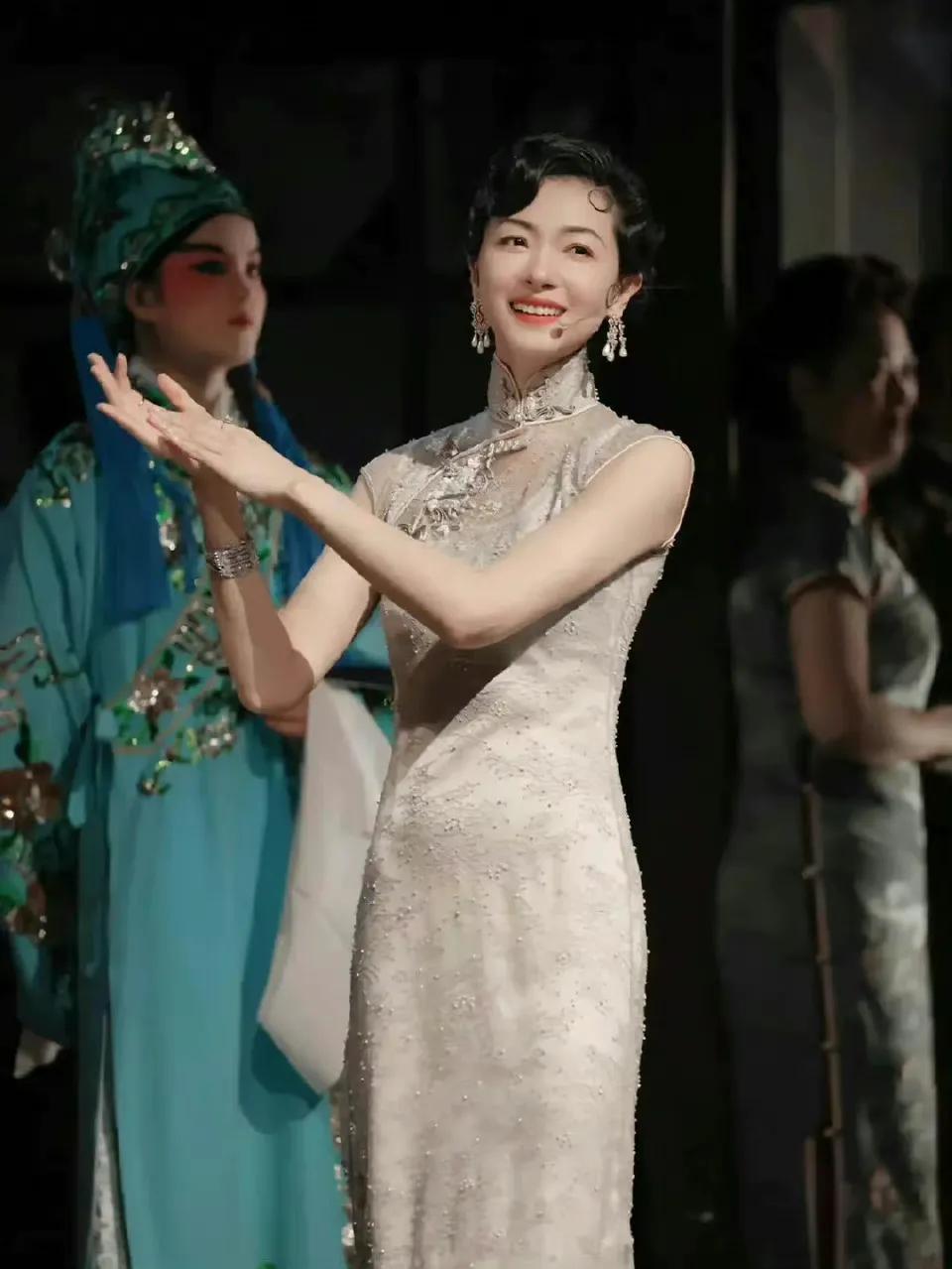 盘点各大女明星穿旗袍的样子？谁是你心中的旗袍天花板？