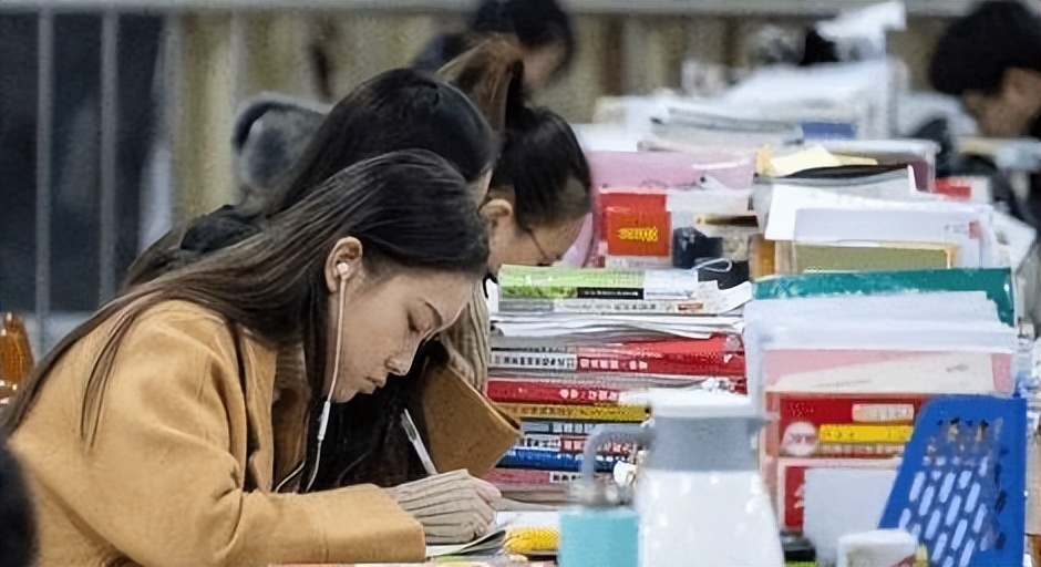 2022考研调剂开启时间确定！多所高校已发通知，考生难上加难