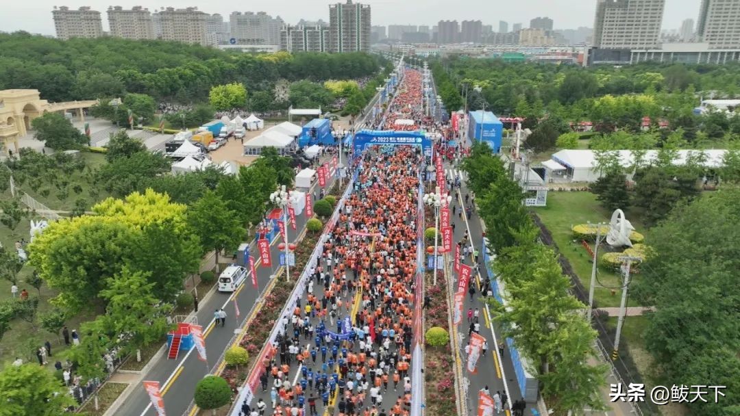 鲅鱼圈马拉松2021（畅跑“鲅马” 感受幸福鲅鱼圈）