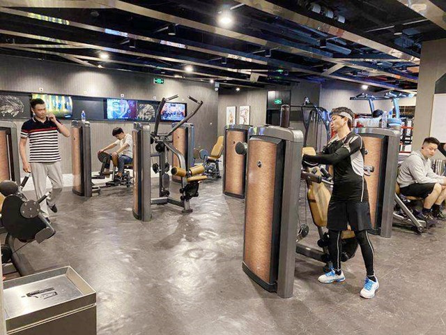 不靠颜值靠实力的三胞胎兄弟，原来学舞蹈，现在成了军营男子汉