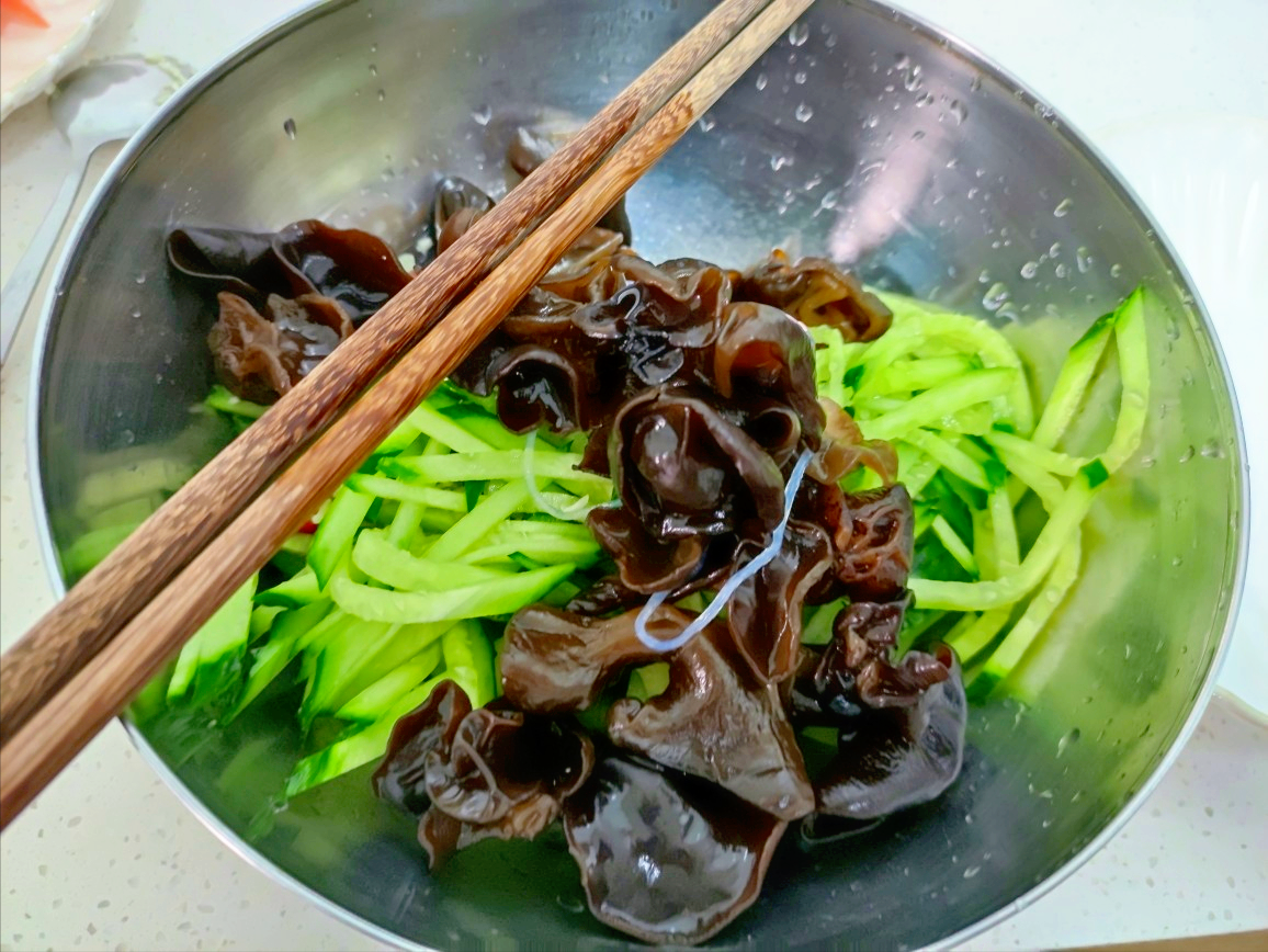 开胃增强食欲的菜（推荐6道适合夏季食用的凉拌菜）