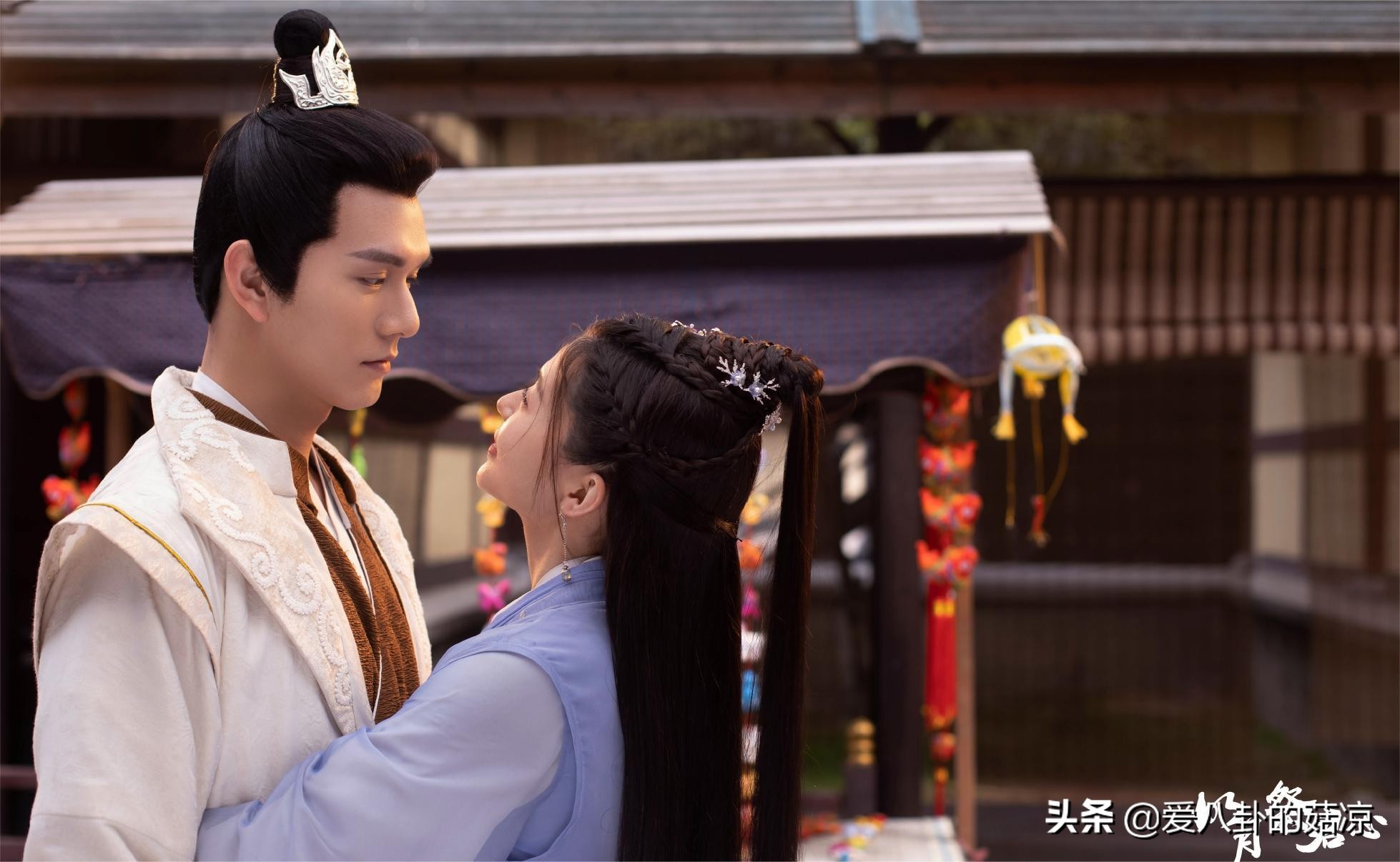 新古装悬疑剧将至，查案圣手携手貌美玄女，揭开青衣骸骨谜案