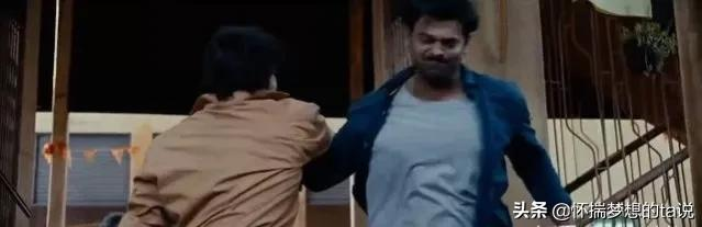 印度电影《萨霍》剧情烧脑到胡扯