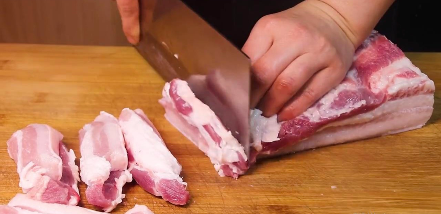 粉蒸肉怎么做（粉蒸肉好吃有诀窍，教你详细的做法与配方，软糯鲜香，营养又美味）