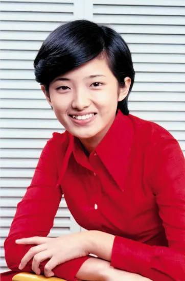 山口百惠，25张精美的照片