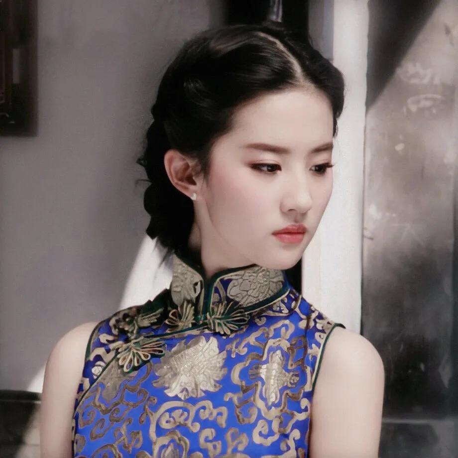 盘点各大女明星穿旗袍的样子？谁是你心中的旗袍天花板？