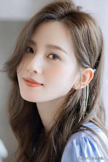 长相不算一眼惊艳，但却格外耐看，这7位女星戳中了大家的审美