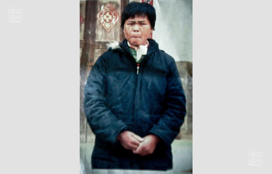 男子因杀妻被判15年，11年后“亡妻”突然回家，已和他人结婚生子