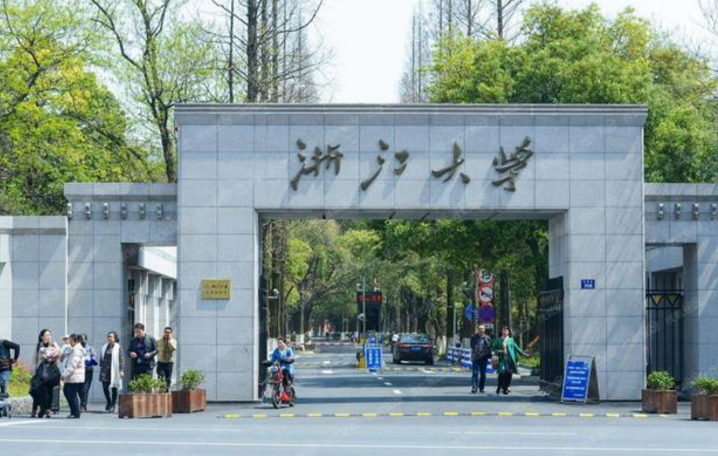 国内百强大学排名更新，清华不负众望稳居第一，浙大无缘前五