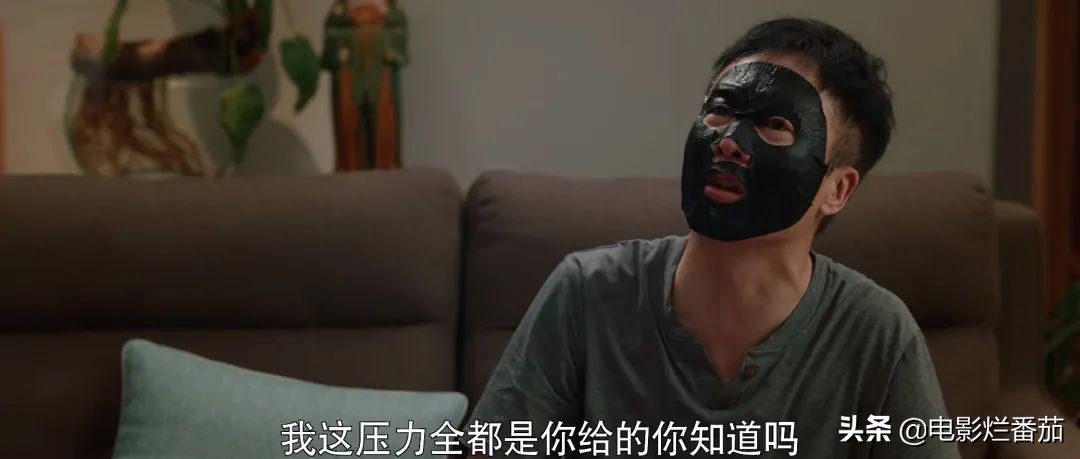 首播当晚，双卫视冠亚军，霸总靳东和“作女”李小冉的CP配一脸