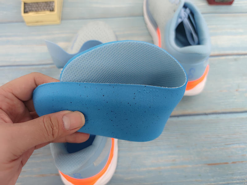 跑鞋刮起轻运动时尚风，咕咚F1健跑鞋体验