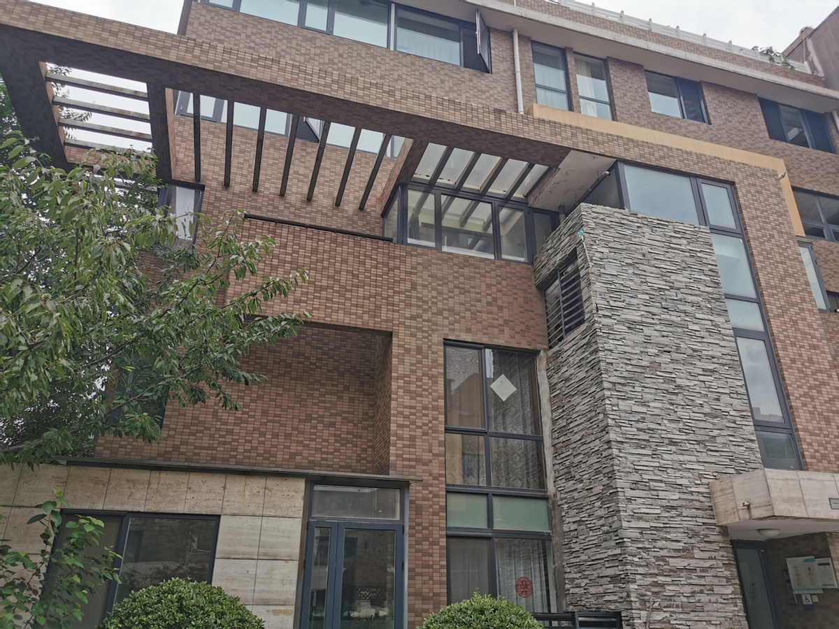 北京奥林匹克森林公园附近房产（住在奥森公园旁边的别墅里是一种什么样的体验？看这个小区就知道）