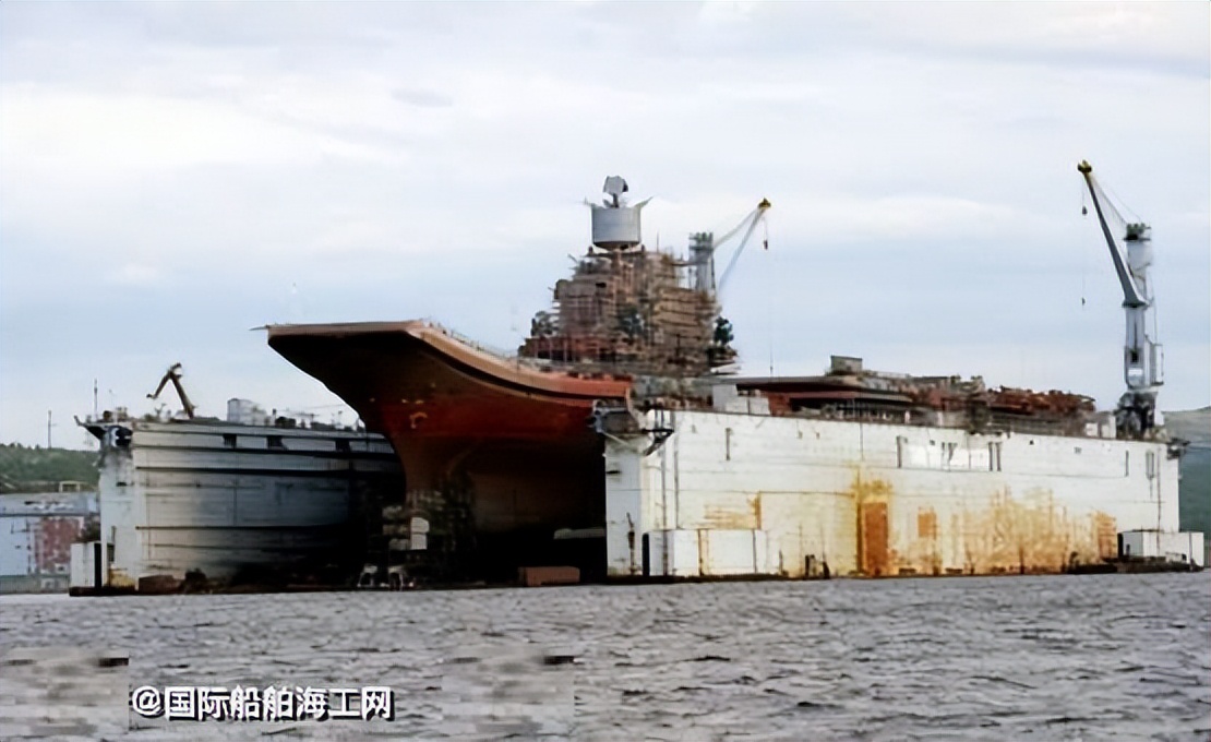 中国国防报发文：俄美航母造修船厂设施新进展