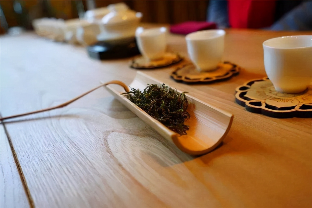 隔夜茶，“毒如蛇”？隔夜茶能喝吗，央视实验告诉你真相