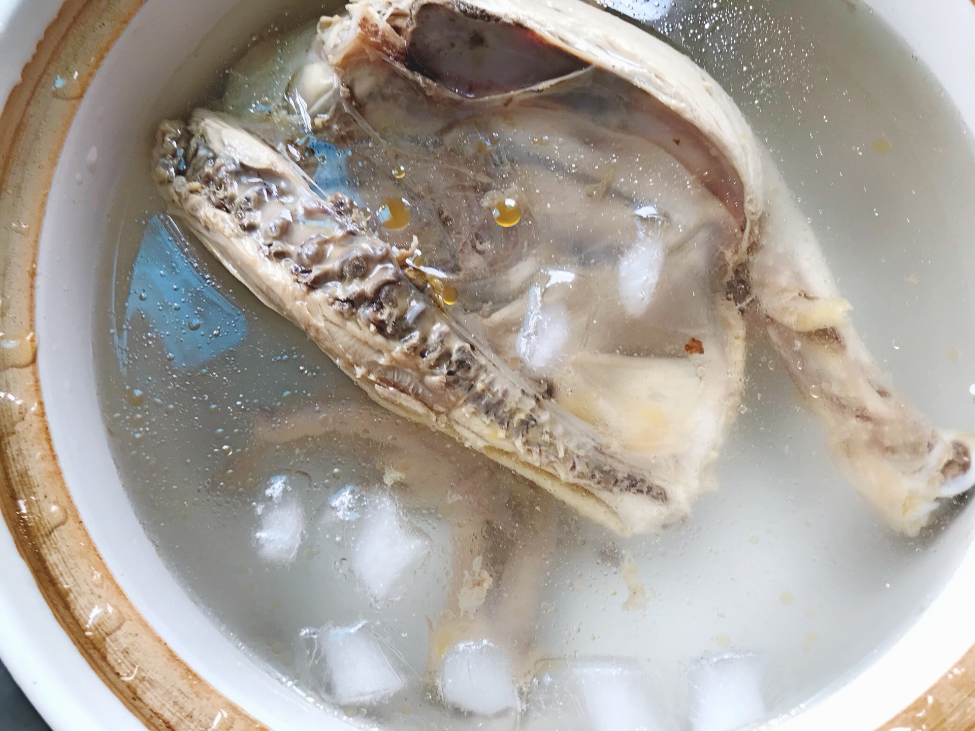 看着就能流口水的美味，软烂脱骨，谁能拒绝？