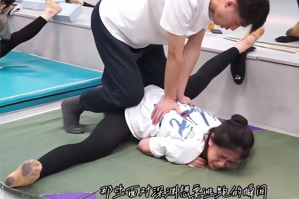 河南省艺考第一，成功逆袭北电全国第四，她喜极而泣