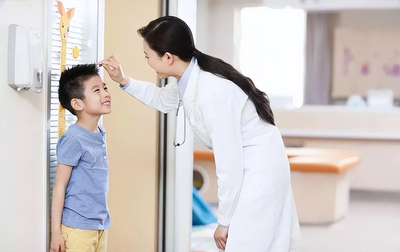 女孩几岁停止发育？儿科医生：若这个年龄没有160cm，恐难再长高