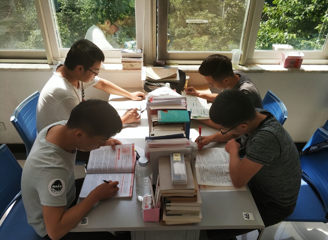 考研也有“大小年”的说法？不要过分担心，成绩好才是成功的根本