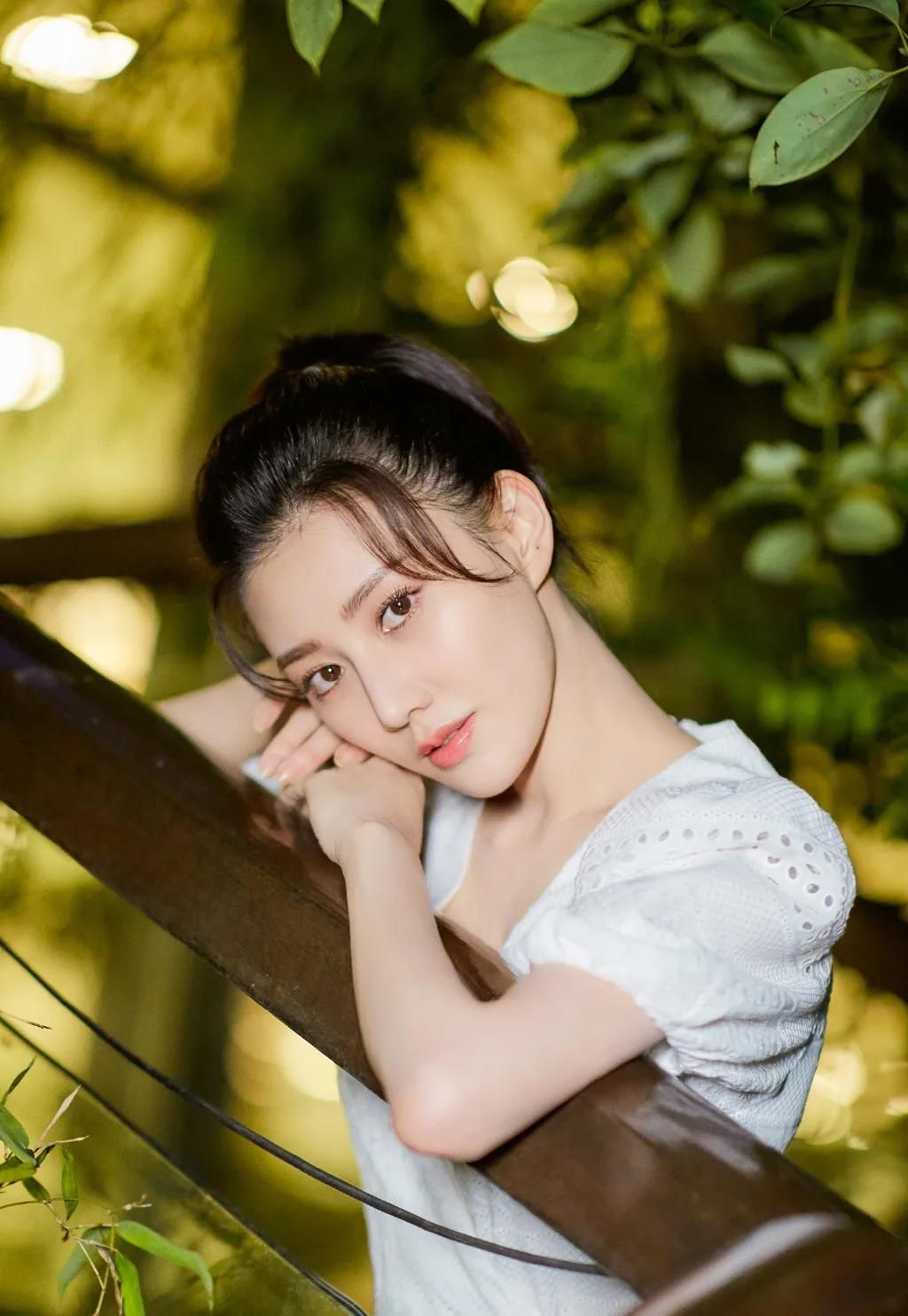 侯梦瑶个人简历