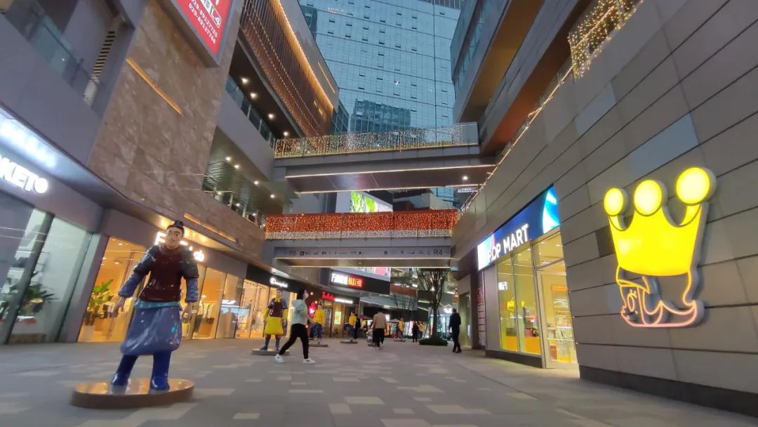 设计见闻｜颜值型店面设计之莱安中心万象天地篇
