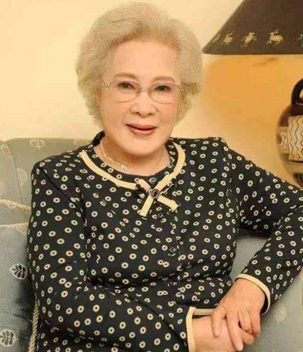 百岁人民艺术家秦怡离世，众星发文悼念，与齐白石、老舍齐名