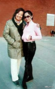 方青卓:结婚半年就离婚,二婚嫁救命恩人,坦言:不嫁他我可能就死了